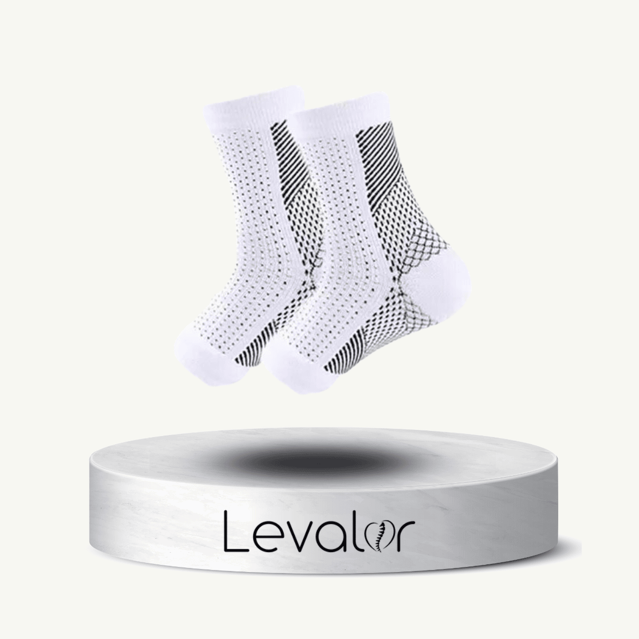 chaussette de compression levalor de couleur blanche , une solution idéale contre les jambes lourdes et gonflées. Recommandé pour la circulation sanguine et les œdèmes